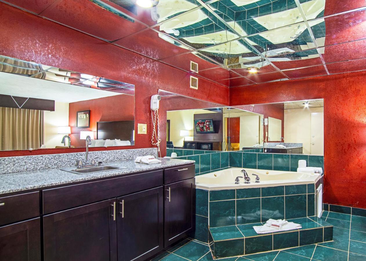 Red Roof Inn & Suites Greenwood, Sc Екстер'єр фото