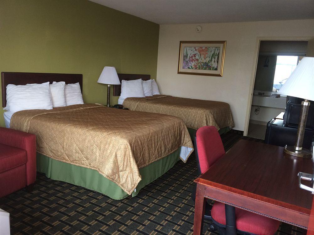 Red Roof Inn & Suites Greenwood, Sc Екстер'єр фото